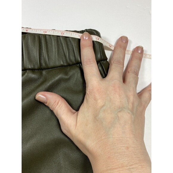A New Day Target Faux Leather Pants Olive Green XS Pockets Elastic Waist Pull On - Picture 6 of 13